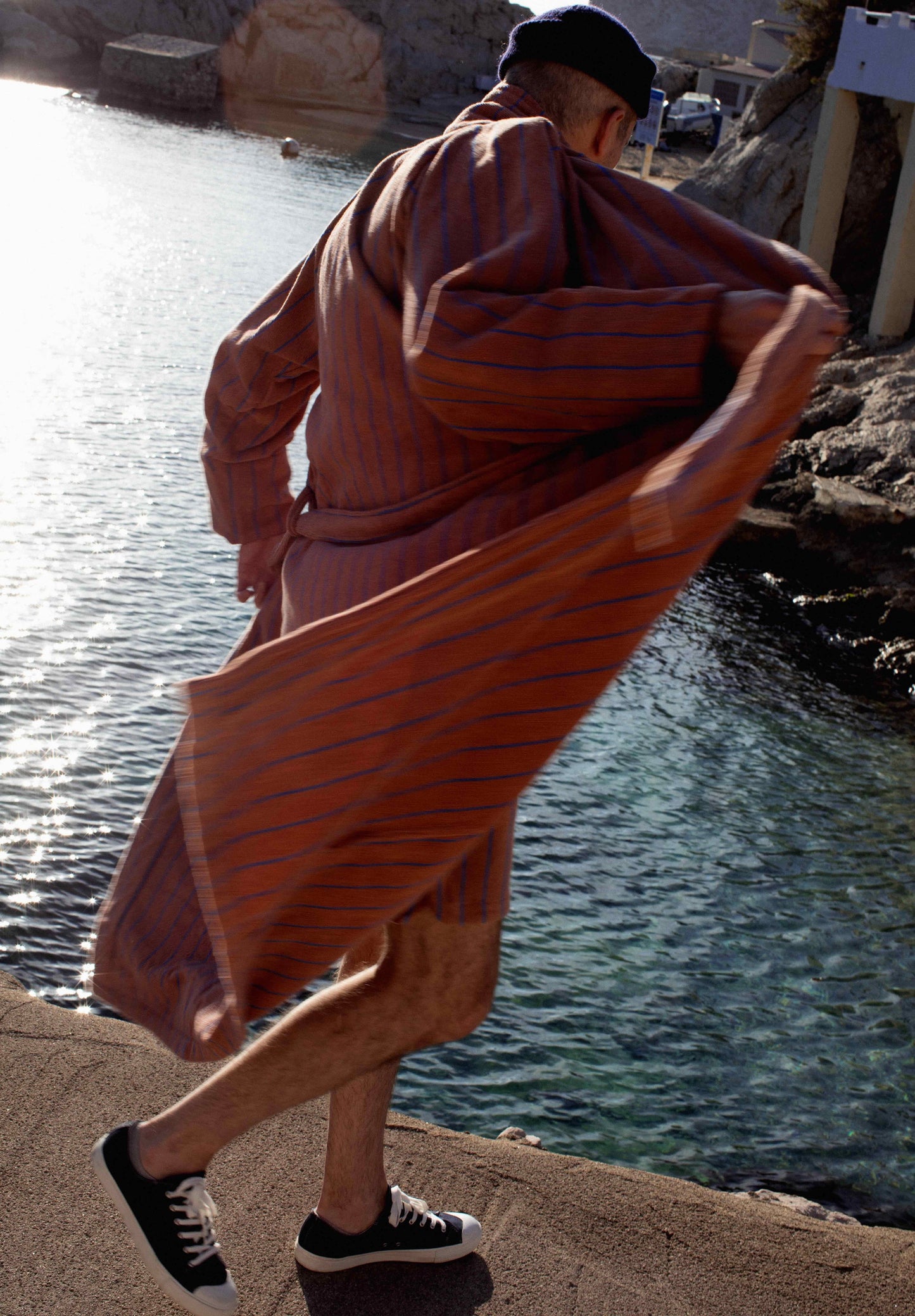 Naram Bathrobe - Camel & Ultramarine blue