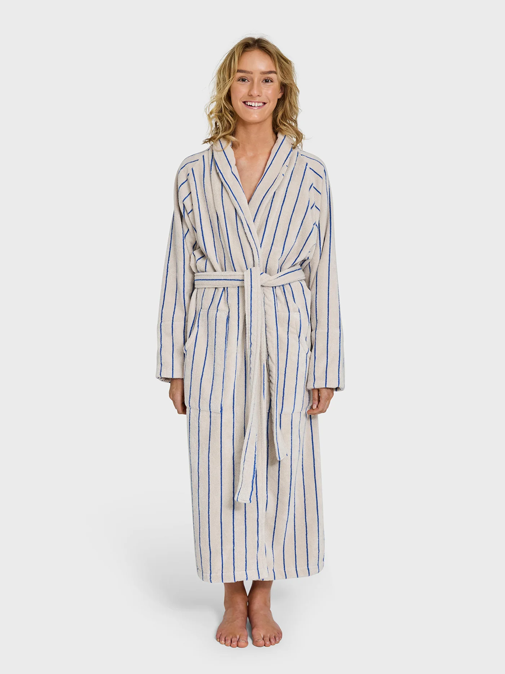 Naram Bathrobe - moonbeam & ultramarine (Pre-order)