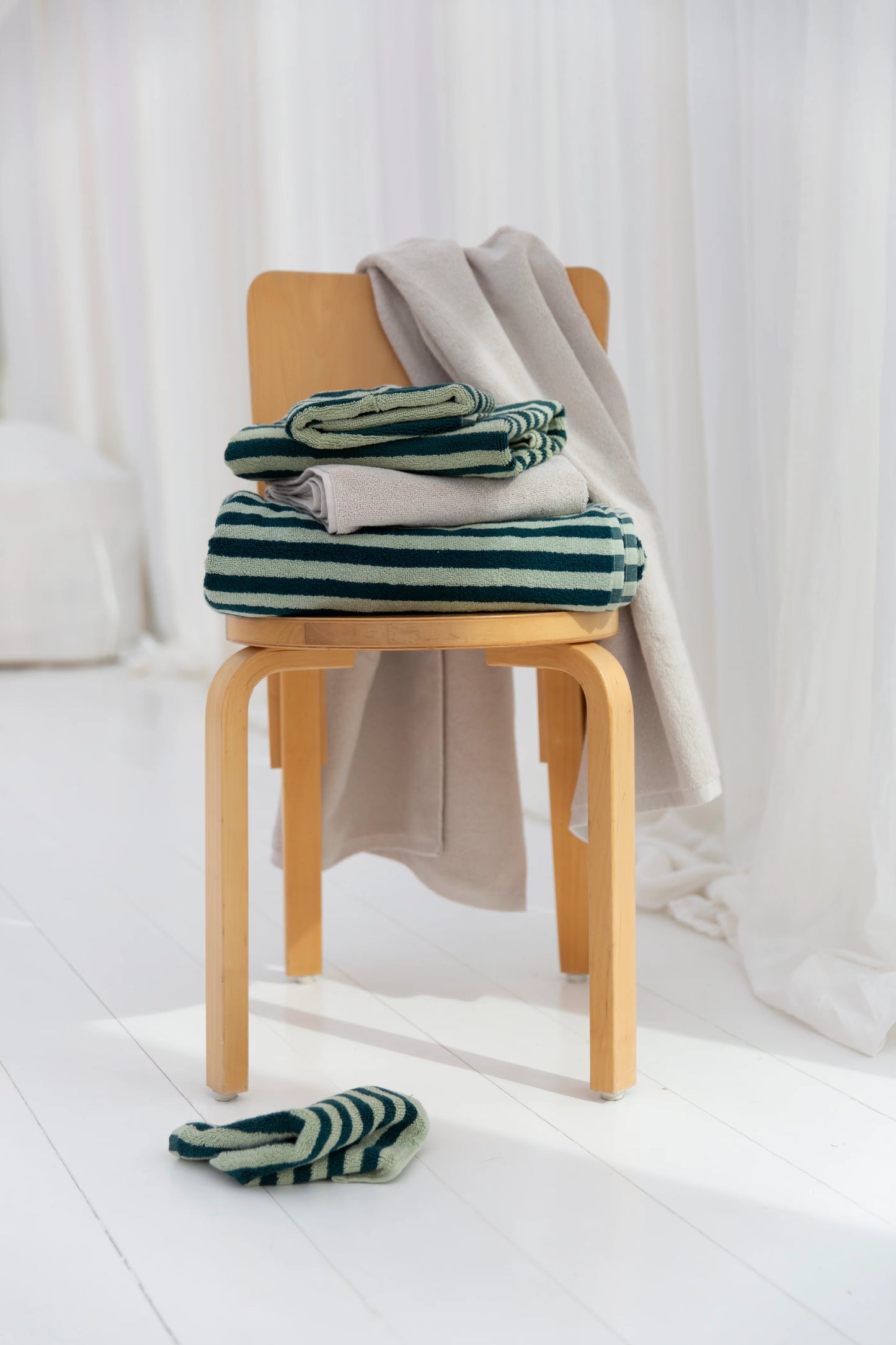 Naram Towels (sea foam & deep teal)