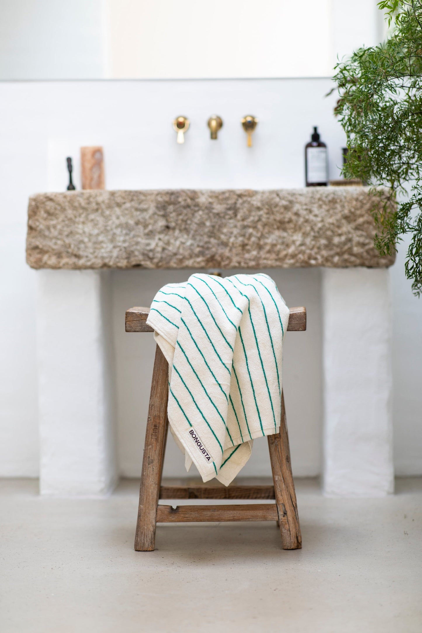 Naram Towels (Pure white & Grass)