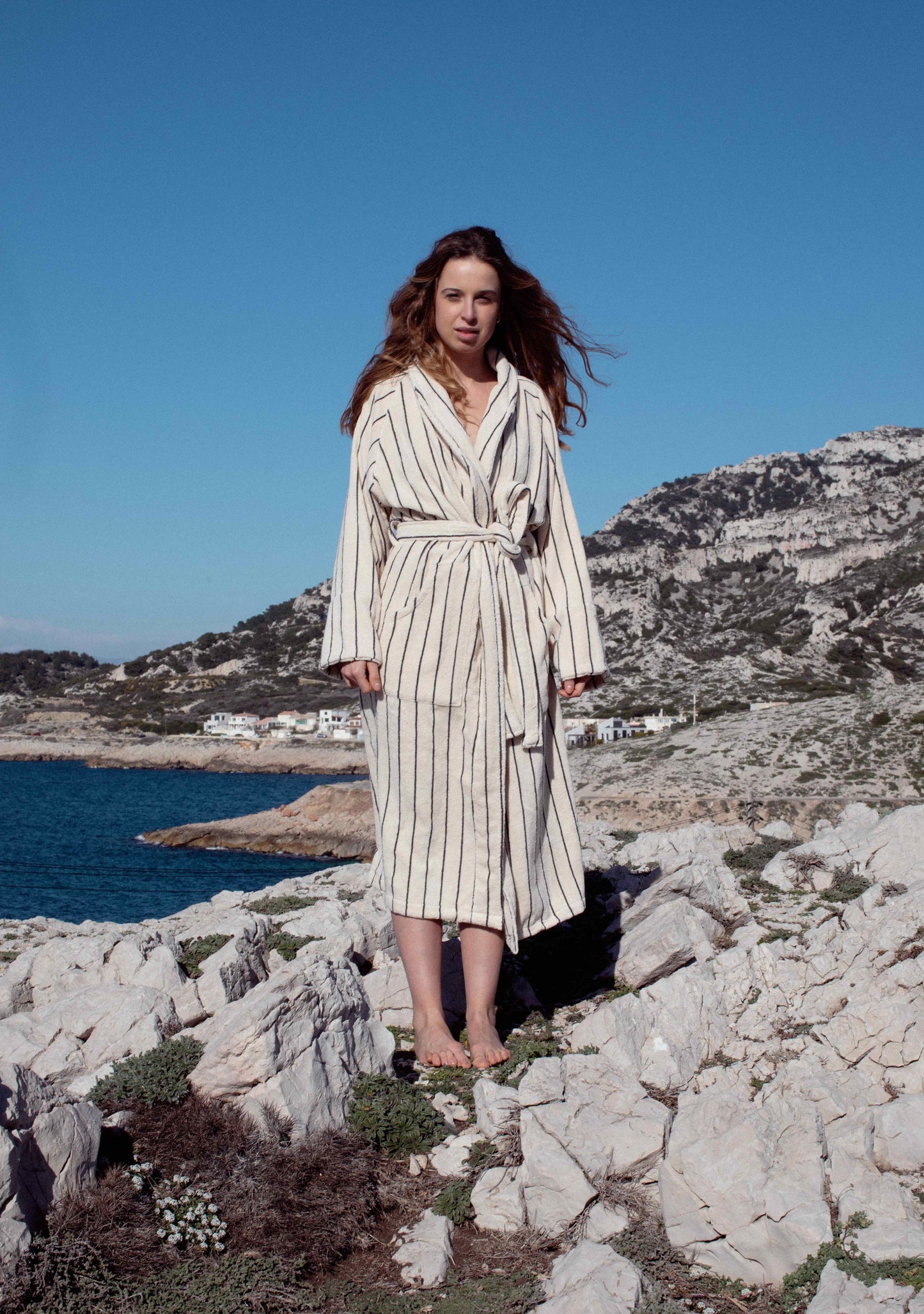 Naram Bathrobe - Creme & Ink