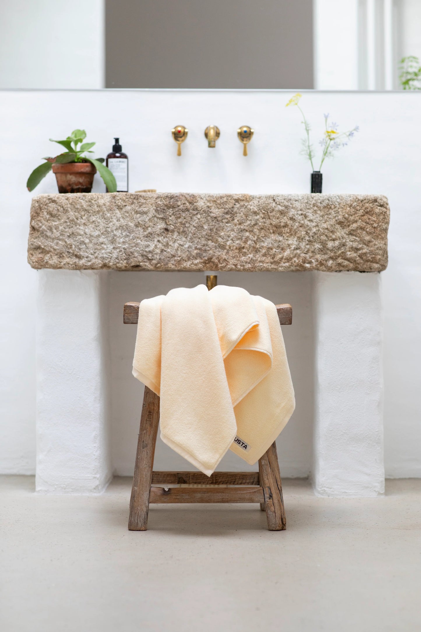 Naram Towels (Vanilla)