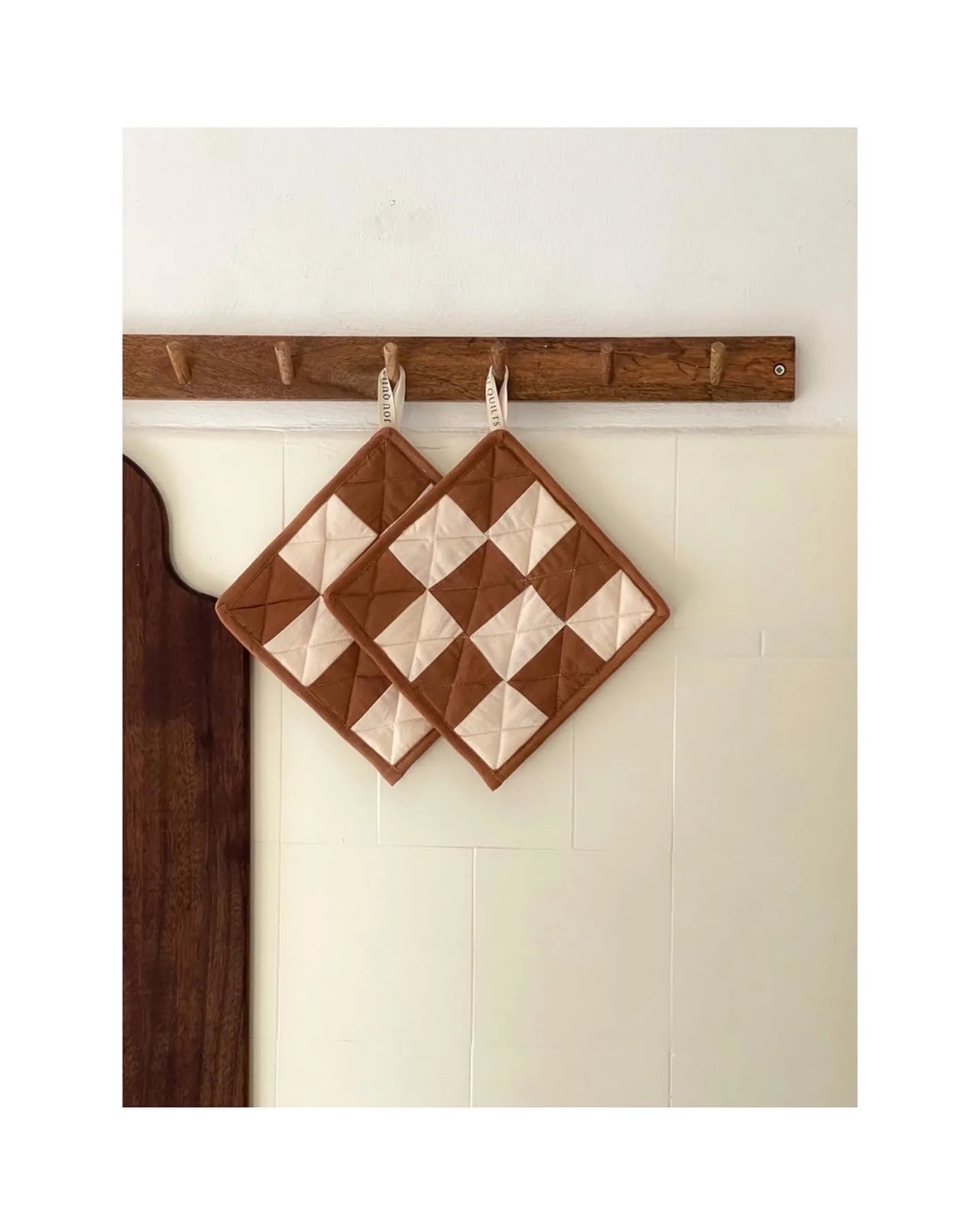 Quilted Patchwork Pot Holders - Cognac & Creme